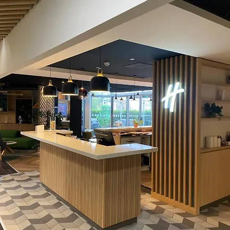 Western Ferrand Centre Отель 4*