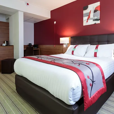 Western Ferrand Centre Ξενοδοχείο 4*