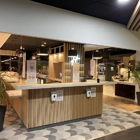 Отель Ferrand Centre By Ihg 4*